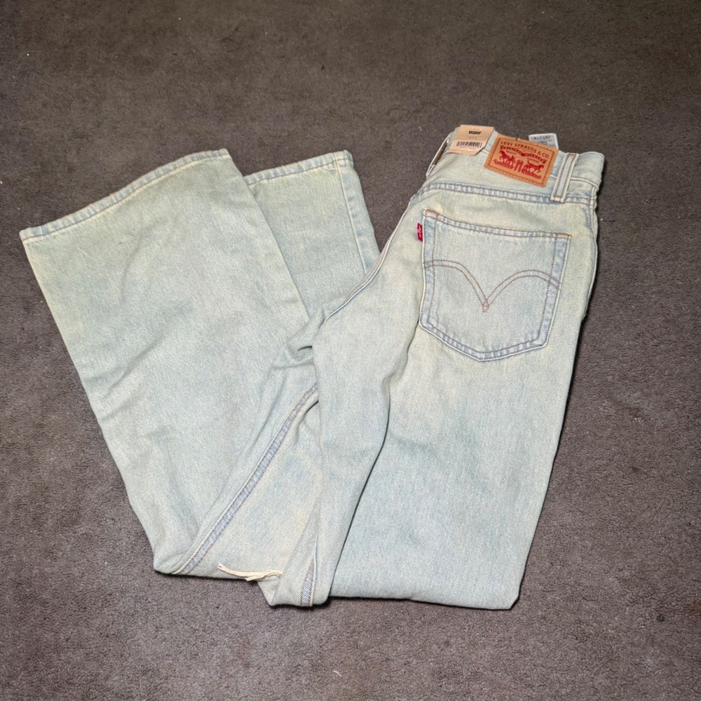 Levis Middy Loose Boot Jeans Light Wash Distressed Denim 25x31 NEW
